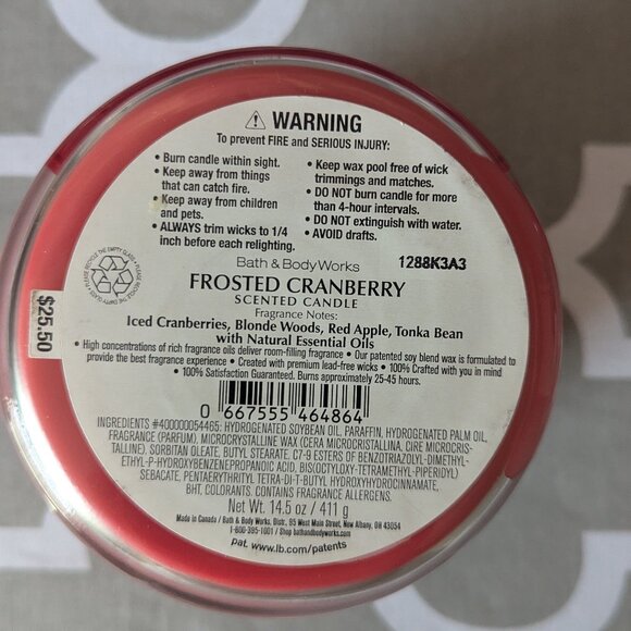 Bath & Body Works Frosted Cranberry Candle 14.5oz - Picture 2 of 4